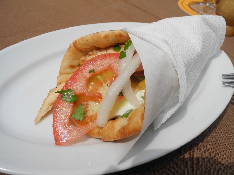 Pita gyros, comida callejera típica en Grecia